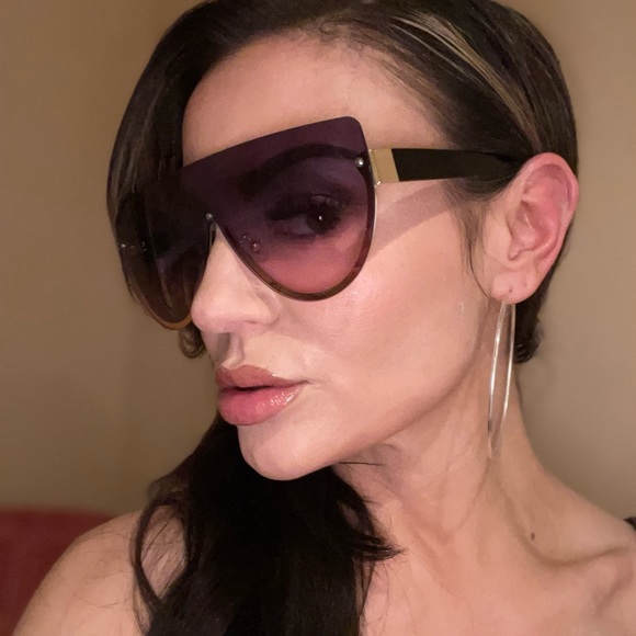 SOLD - Oversized ombré pink glasses - Picture 2 of 3